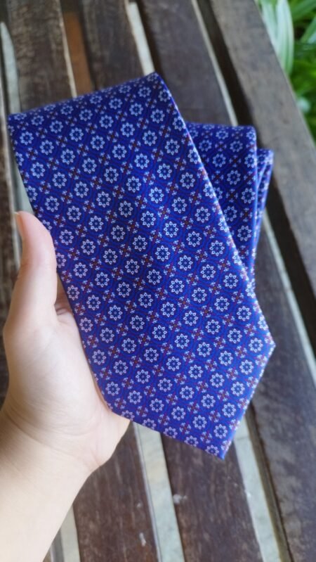 Gravata de seda azul