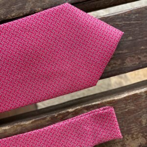 Gravata Fúcsia de Seda Pura com Estampa